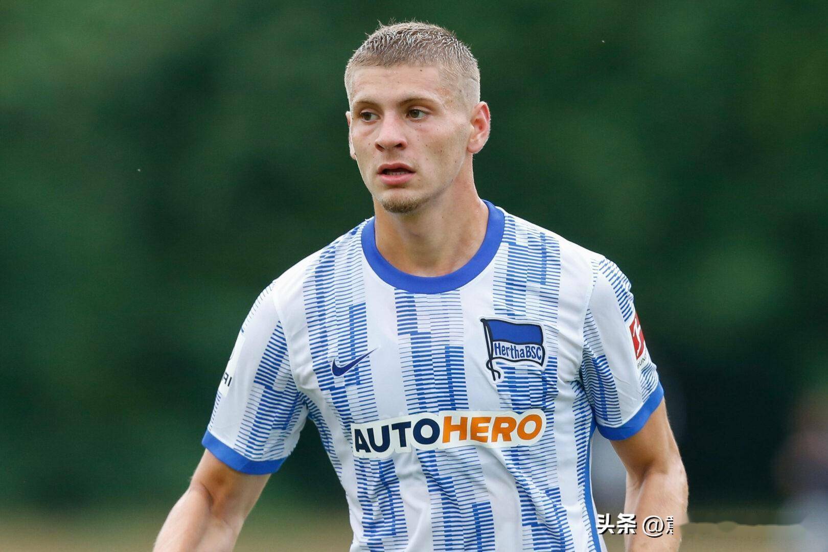 包含柏林赫塔主场告负,暂居榜尾积分的词条 包含柏林赫塔主场告负,暂居榜尾积分的词条