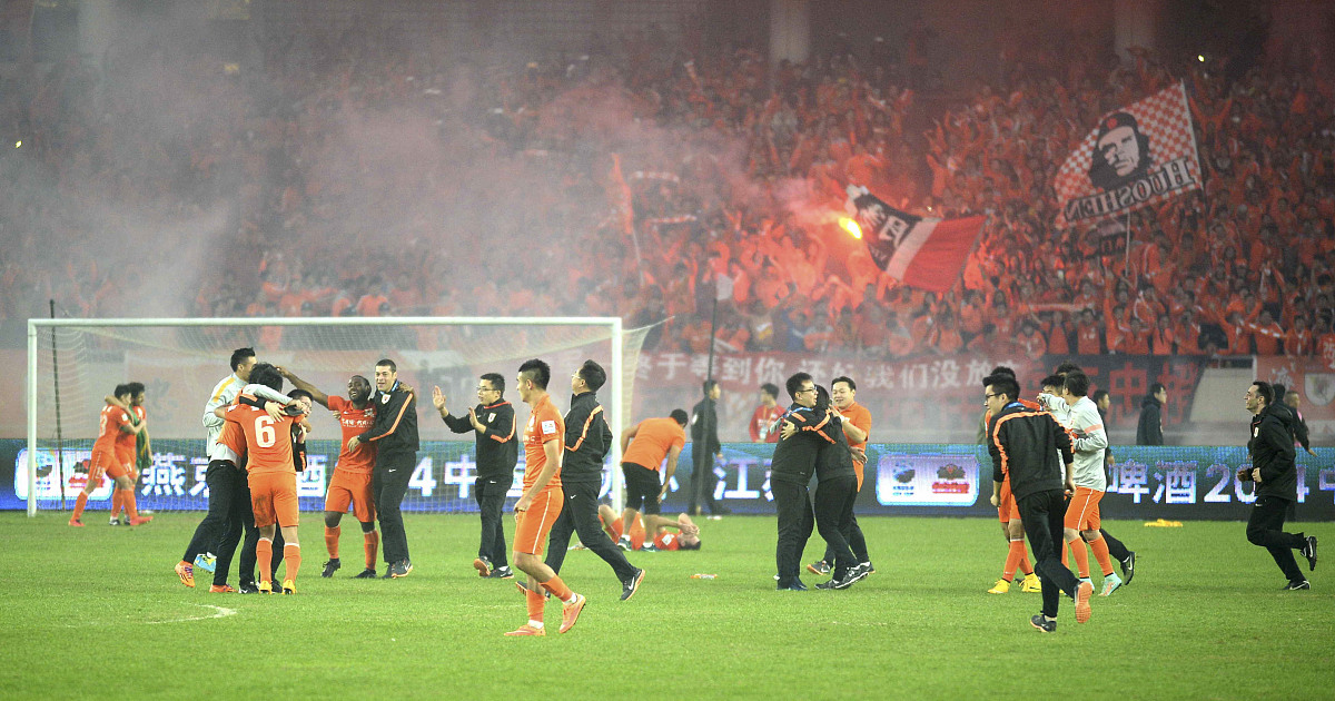 开云体育APP下载-真实激战，足球赛场热血激荡的简单介绍