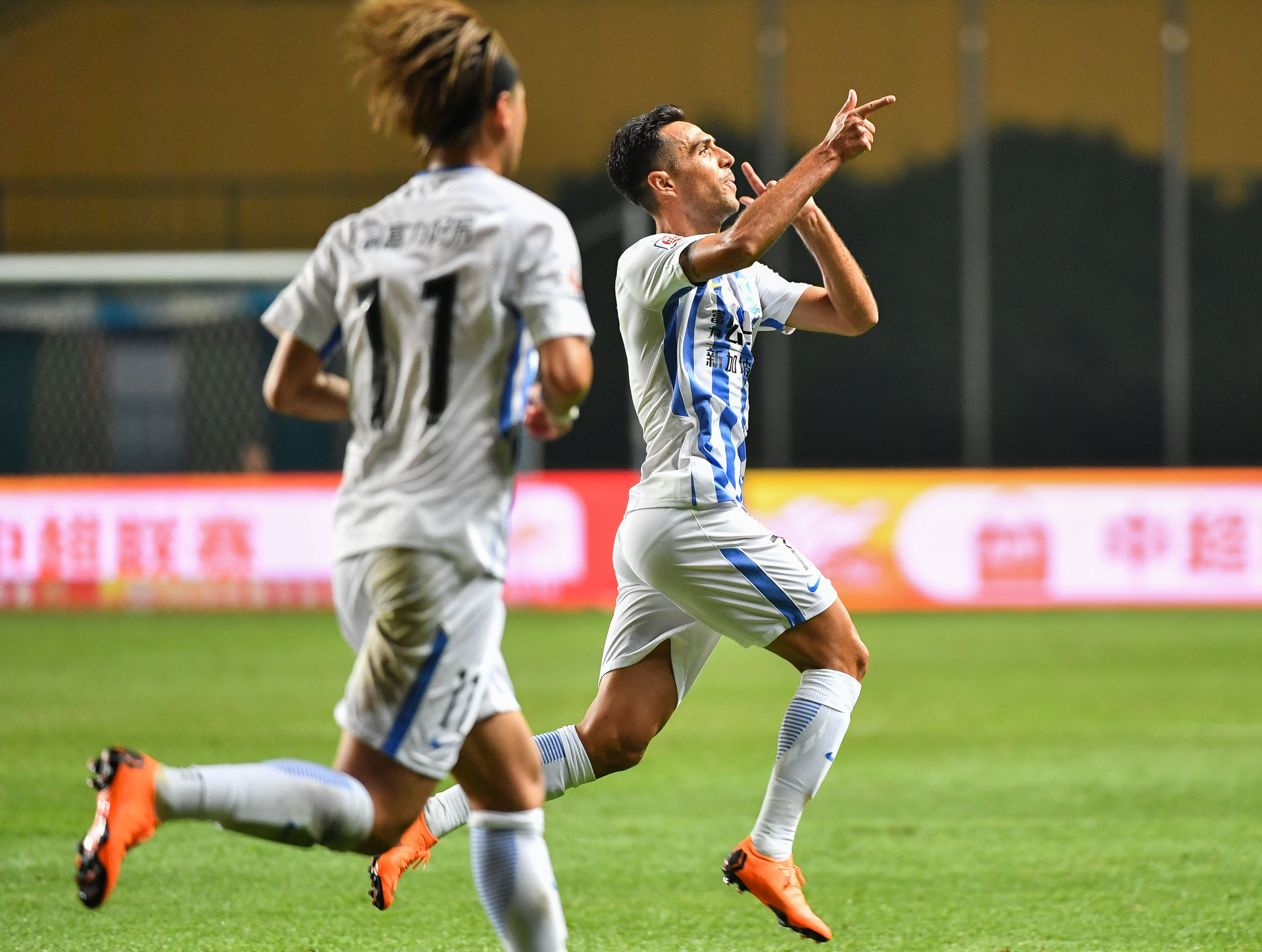 广州富力与武汉卓尔的比赛精彩回顾的简单介绍 广州富力与武汉卓尔的比赛精彩回顾的简单介绍