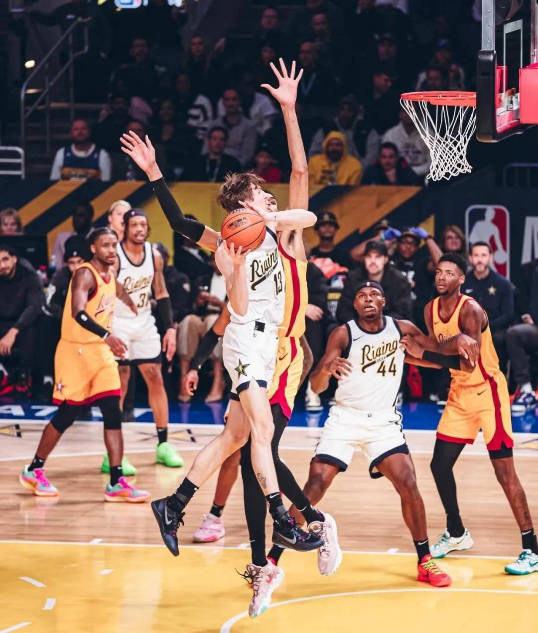 开云-关于公牛客场击败步行者，拉文全面表现出色的信息