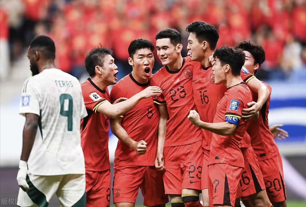 开云体育app-包含世界足球赛：球队势均力敌展开激烈角逐的词条