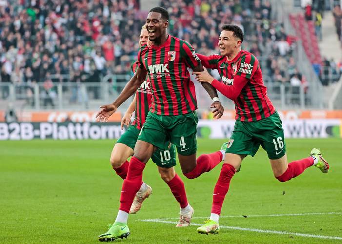 奥格斯堡新星表现抢眼，成为球队进攻核心