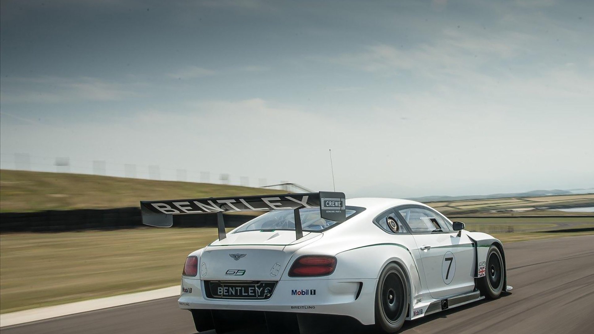 开云体育APP下载-王者归来，布克末节狂飙导演湖人史诗逆转