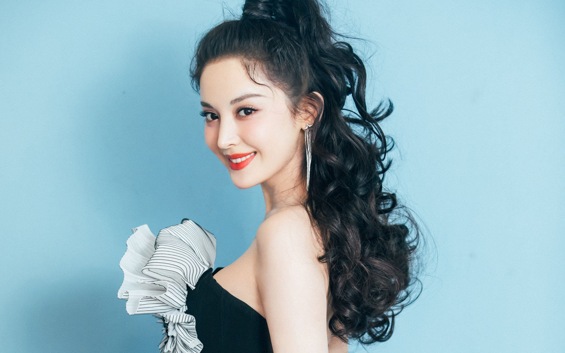 开云平台-历史在速贷中心球馆拐弯，骑士提前终结悬念之夜