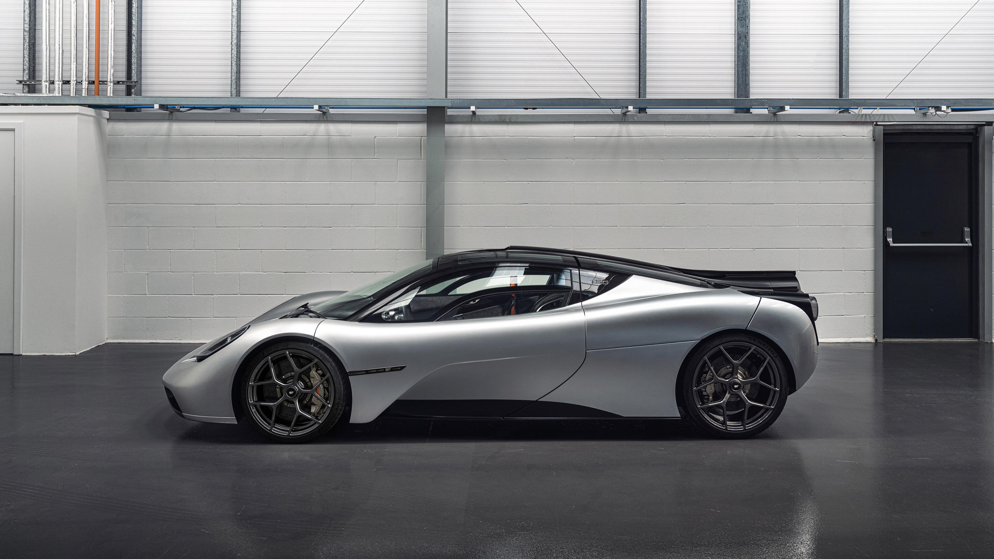 跨越联赛的较量,字母哥关键罚球助北京队淘汰雄鹿