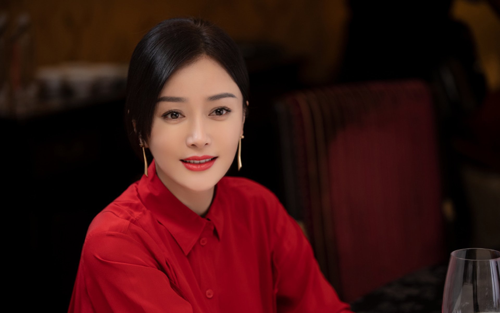 开云体育中国-孤峰独峙，2026世界杯小组赛焦点战，波兰横扫克罗地亚，吉鲁以铁血之名书写唯一的神话
